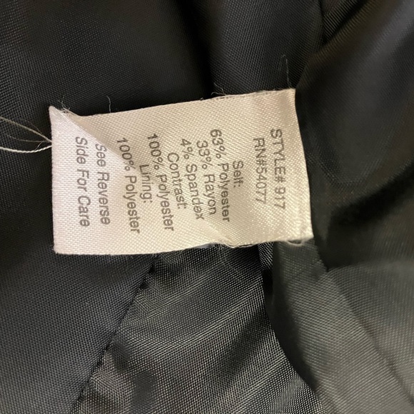 CAbi Party Date Night Tuxedo Sleeveless Ruffled Collar V-Neck Fitted Vest Sz 10 - Picture 5 of 8